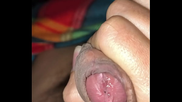 Juego con mi polla para ustedes