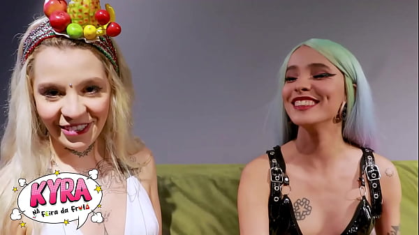 Entrevistei a Carolzinha pro Feira da Fruta (Anal Fruit ) #1 e veja o que ela disse