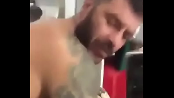 Malhado recebendo rola