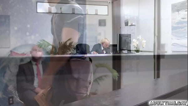 Download Video - Killian Knox's eyes almost pops out as his asshole gets penetrated by Roman Todd's cock&excl;