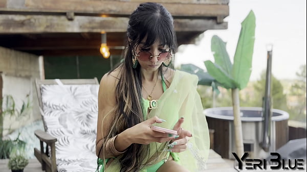 Fucking a muslim wife hijab in a swimming pool ...