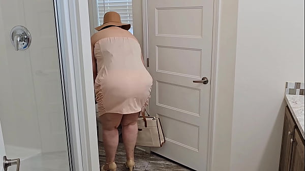 Claudia Bavel's Fat Ass Bounces as Dan Licks & Fucks Her Tight Pussy!