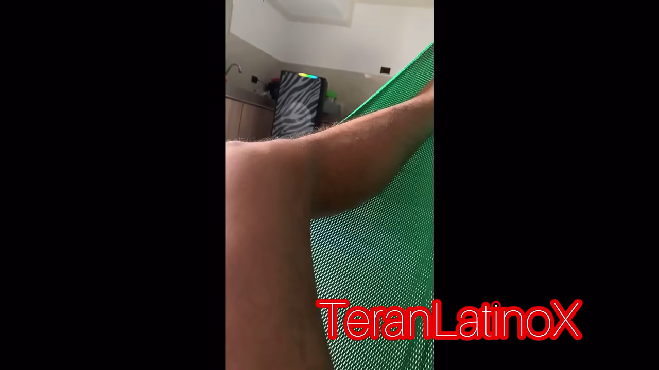 Relaj&aacute_ndome despu&eacute_s de un largo d&iacute_a - TeranLatinoX