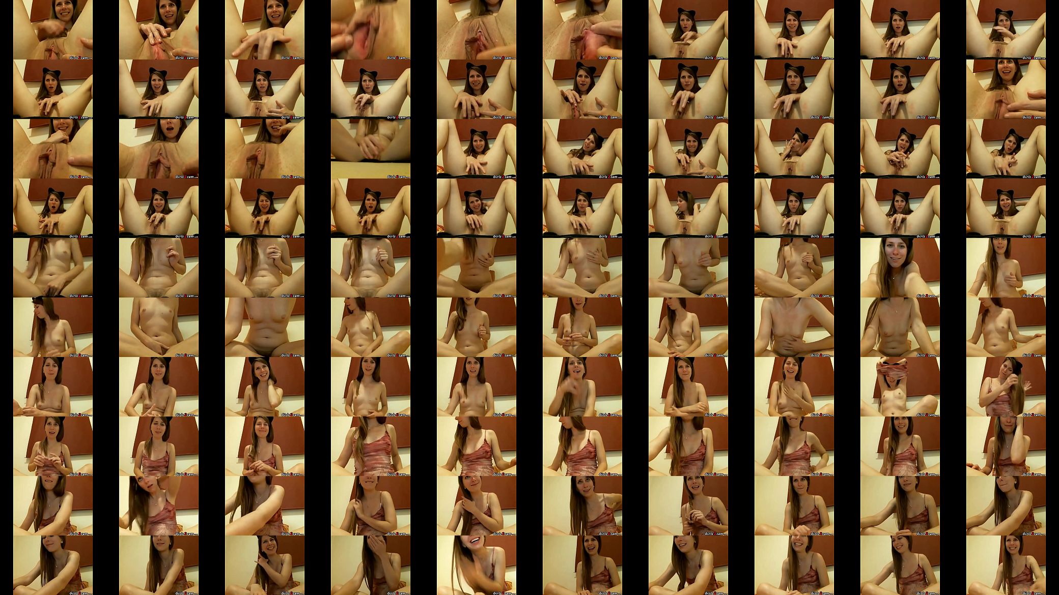 She touches herself front the webcam 预览图