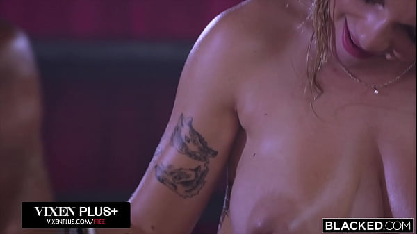 Download Video - BLACKED Riley Reid Gets DP'd By Two Bulls