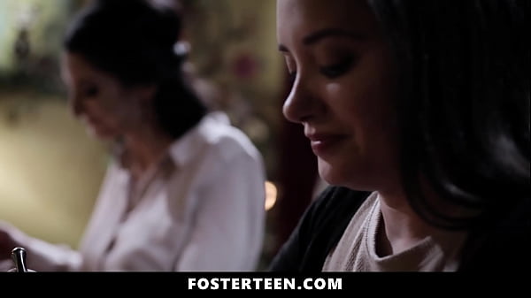 Foster Teen Brings Her Friend Into Her New Foster Family - Fosterteen