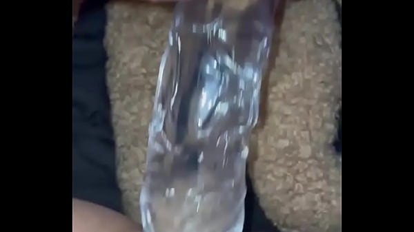 SLUTTY GIRL ADDICTED TO MASTURBATION WITH FOOD -KINKY PORN-AMATEUR ARABIAN SNOWWHITE-LOS ANGELES-USA