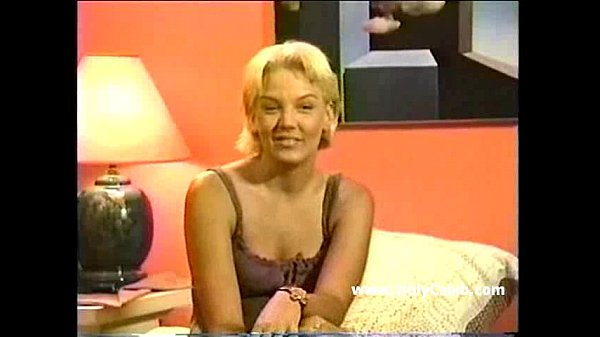 Blond MILF gets screwed