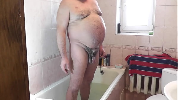 Stepdad Gets Shaved And Jerked Off By Blonde In Bathroom