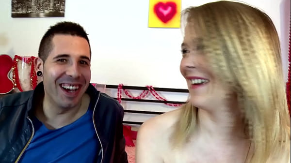 They didn't have to work very hard getting Billy to join them in a little menage a trois,...