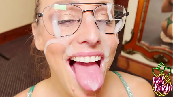 Il Y A Une Fête Du Visage Sur Mes Nouvelles Lunettes
