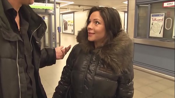 Download Video - Zu  Mir oder zu Dir  angequatscht & abgeschleppt 5 1 3