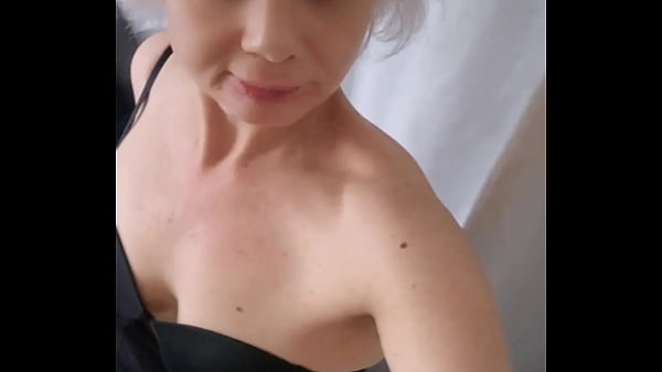 I'm hot, I want sex