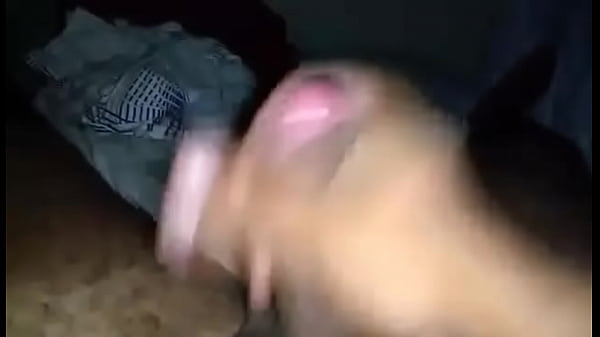 Punheta com gozada farta