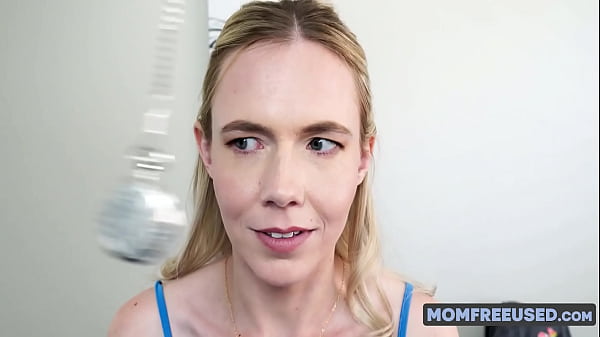 Download Video - Kinky Step Aunt Acts Like She's To Boost Step Nephews Confidence &vert; MomFreeused