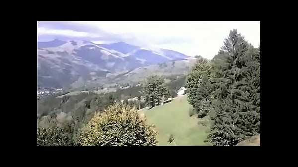 Old Phone Crushing (Fetish Obsession)