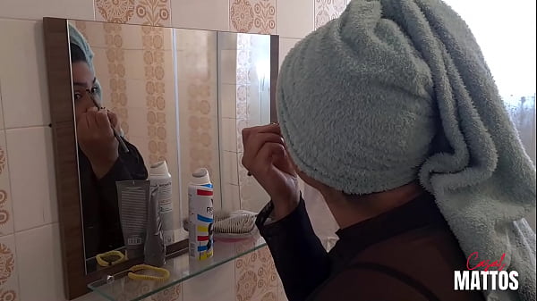 Download Video - Marido de puta adoro escutar os clientes dela fudendo gostoso e depois o corninho comer o cu e a buceta fudida da putinha &lpar;Completo no RED&rpar;