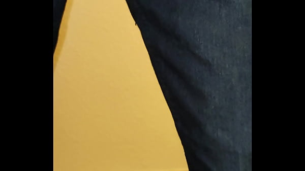 GASTE85, Peeing in bedroom