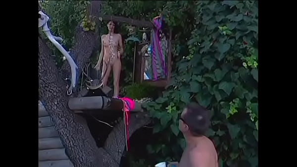 Tanned dark-haired chick passionately gives a blowjob to her boyfriend on a sun lounger by the pool and enjoys it