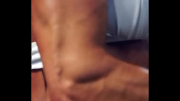 Your favorite muscle mommy is back! I have to start going to the gym again soon after a long break... I have missed it soo...