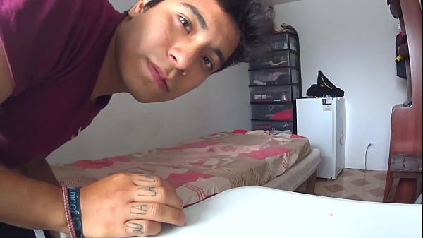 Hugo Erectus - Sloton su primera vez haciendo cámara escondida