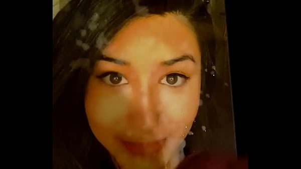 Latina Cum Slut Receives Facial Tribute