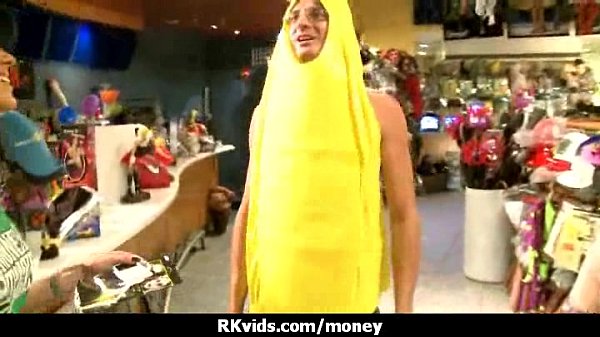 Wanna do sex for money 28