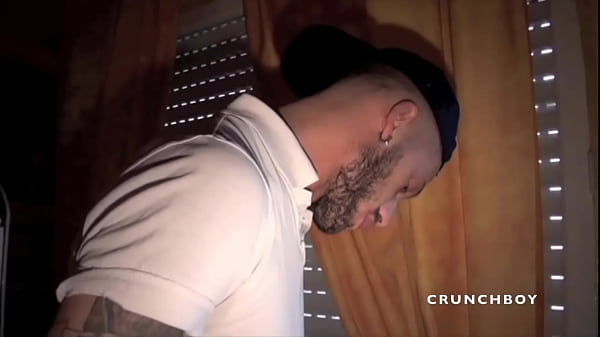 Slut fucked by babdoy in discret undergand with...