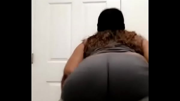 Ass shaking Tamara