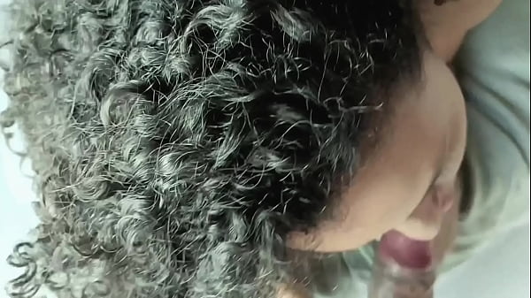 Download Video - Entre o C&eacute;u e a Cama&excl; Cala boca e Fode minha buceta caralho &lbrack;V&iacute;deo completo no SHEER e X-RED&rsqb;