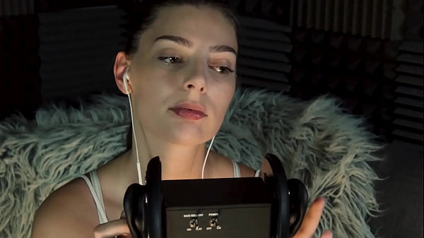 Ear Tapping ASMR with Ekko ASMR