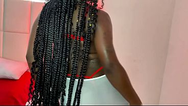 Aventuras de Carnaval - Avaliei a fantasia da minha amiga e acabei leitando essa buceta gostosa