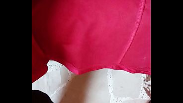 GretaLa - pissing in piedi