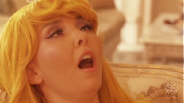  Aaliyah Love As Sleeping Beauty