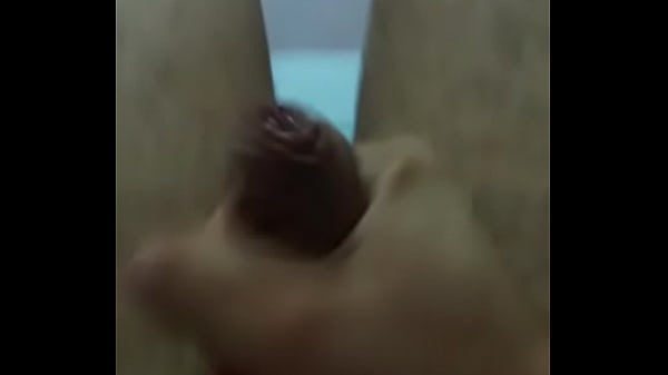 Download Video - Punhetando e Gozando