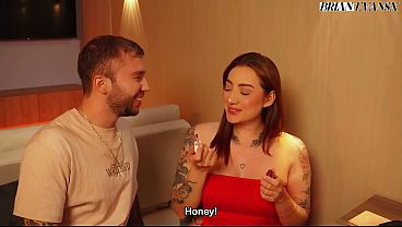 Colombian redhead with big white butt Devil Khloee fucks with Brian Evansx before the date