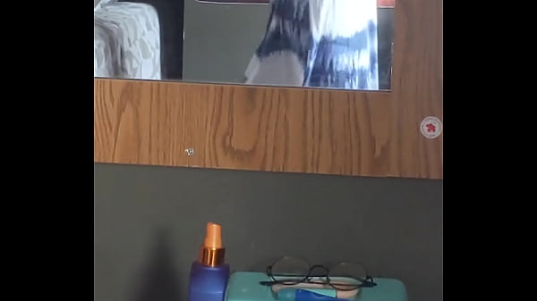 Twerking in my favourite sun dress