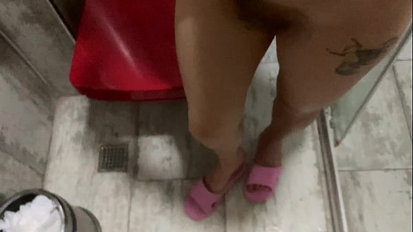 I come to fuck my best friend's wife in her shower, take off her funny panties and penetrated her hairy pussy 4K