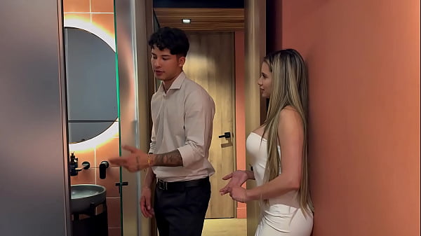 Real estate agent seduces and fucks me to buy t...