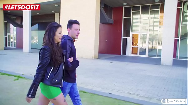 LETSDOEIT - Horny PornStar Seduces and Fucks Lucky Amateur (Jade Presley)