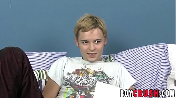 Download Video - Nice guy answers questions before stripping and jerking off