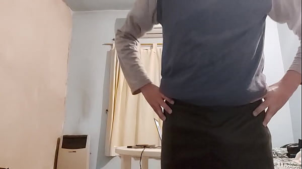 Mostrando mi hermosa nueva falda/pollera