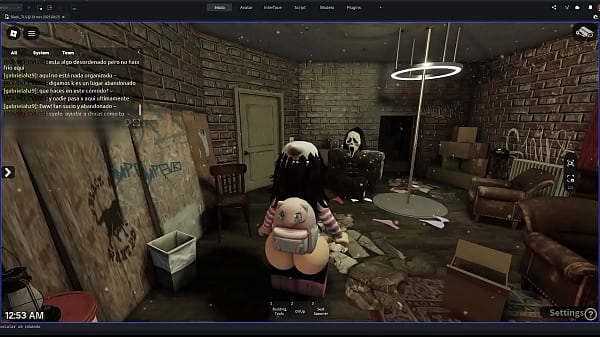 Download Video - EL D&Iacute;A QUE UN EXTRA&Ntilde;O ME SALV&Oacute; DE LA LLUVIA Y ME JODI&Oacute; EN UN EDIFICIO ABANDONADO EN ROBLOX &vert; Parte uno