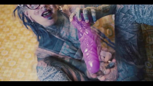 ANAL gapes and PISS on books and TOYS