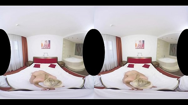 Sandra a.k.a. Sweetcat makes a lovely VR business trip