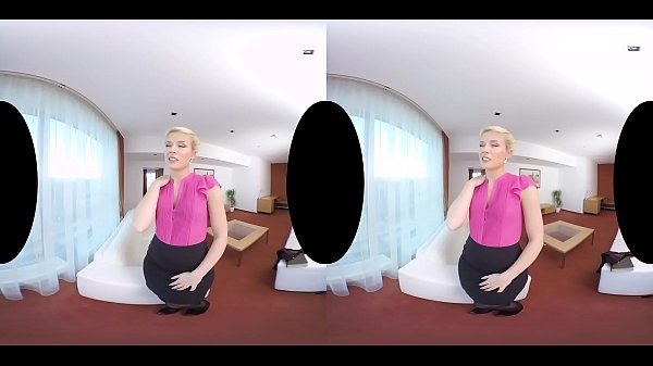 Sandra a.k.a. Sweetcat makes a lovely VR business trip