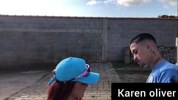 Download Video - Peguei os dois safados no flagra  pulando o muro da minha casa so para  tranzar&period; Haha q gostoso