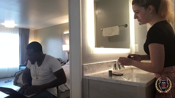Gorgeous Nympho Abby Adams Got Her Sexy Pretty Face Dicked By Rome Major!