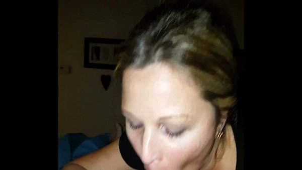 Housewife Kelly - iPhone Masterpiece (multiple cumshots)