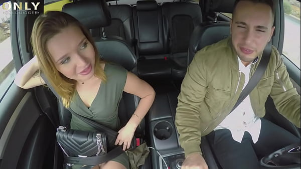 No shopping just screwing for slutty Mia Ferrari